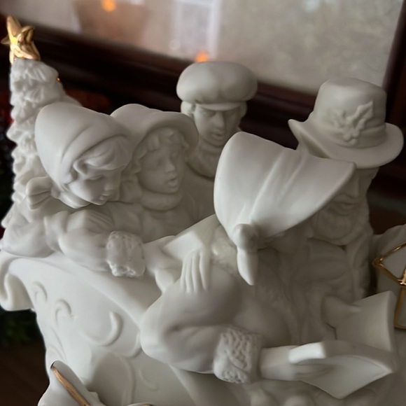 ❤️Vintage 1980’s Large Christmas 
Gold Trim Star Wreath Carolers Sleigh‼️FINAL - Picture 14 of 15